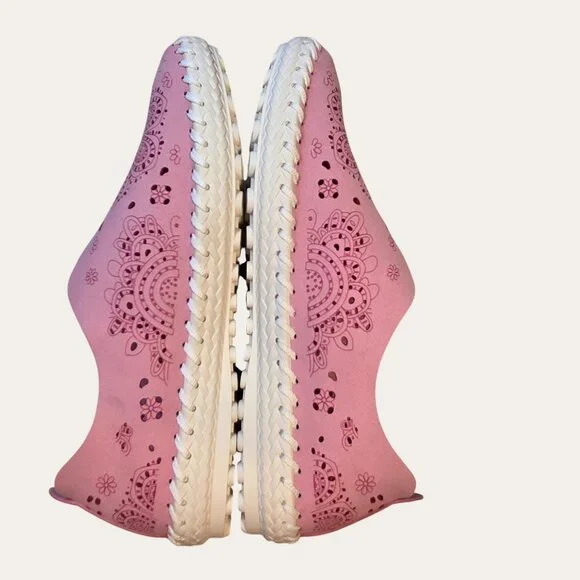 Bernie Mev TW09 Pink Women's Laser Cut Mandala Floral Slip On Flats NIB - Picture 5 of 7